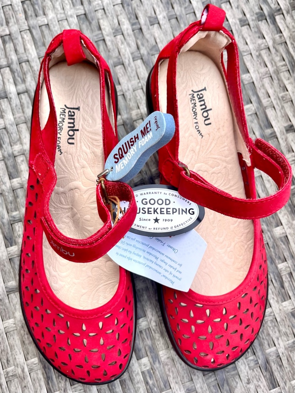 NIB Jambu Red Calypso Rare Discontinued Style Mary Jane Wedge Shoes brand new - Picture 8 of 10
